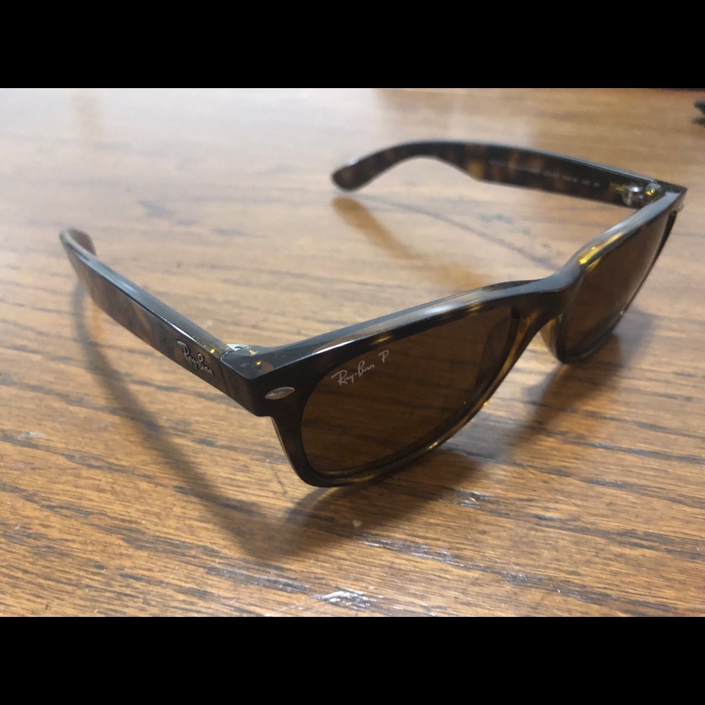Ray Ban Wayfarer Tortoise Polarized